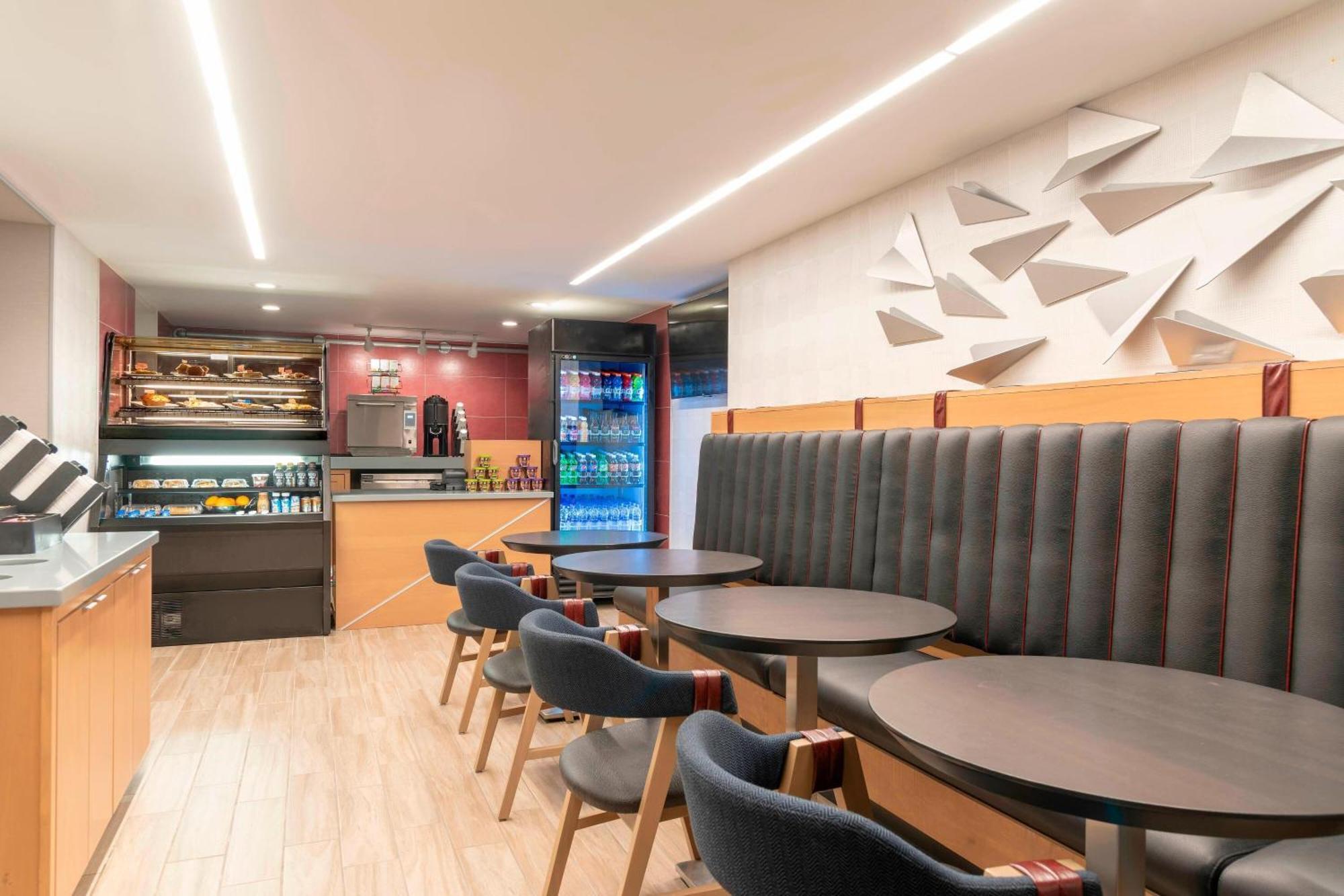 Delta Hotels By Marriott Kalamazoo Conference Center Luaran gambar